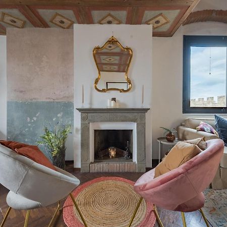 Via Lamberti, 3 - Florence Charming Apartments - Charming And Historic 5Th-Floor Attic Apartment With Elevator In A Building At The Heart Of Vibrant Florence, Just A 2-Minute Walk From All Attractions Zewnętrze zdjęcie